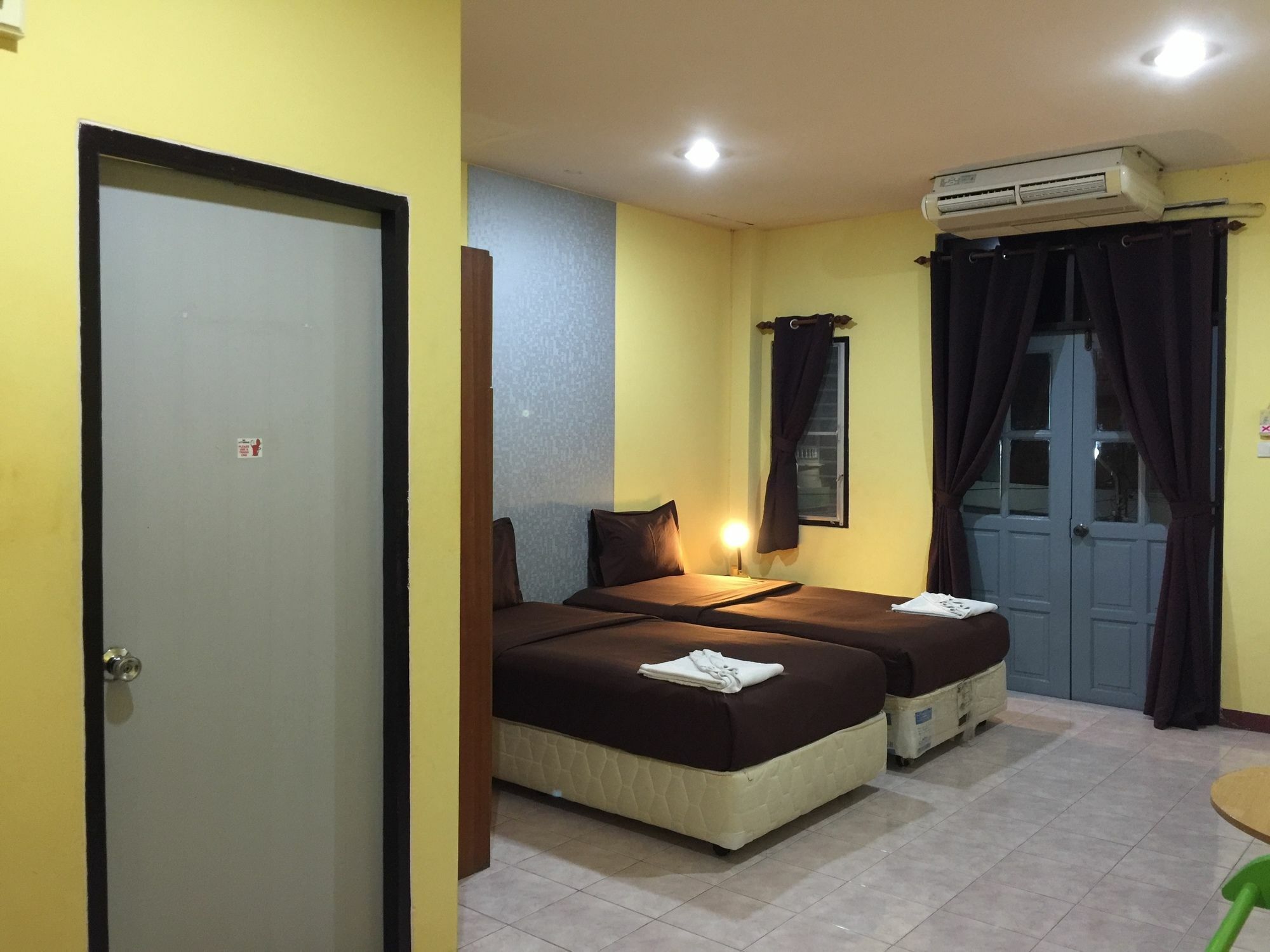 Andaman Place Guesthouse Patong Ngoại thất bức ảnh